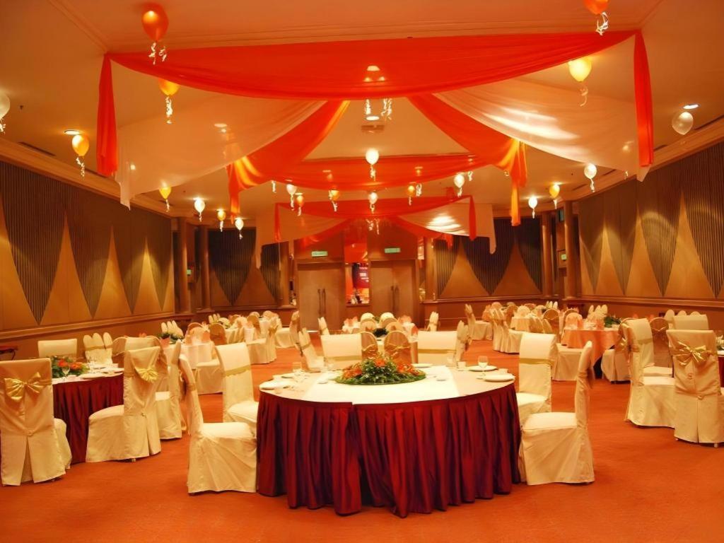 Kuala Lumpur International Hotel Exteriör bild