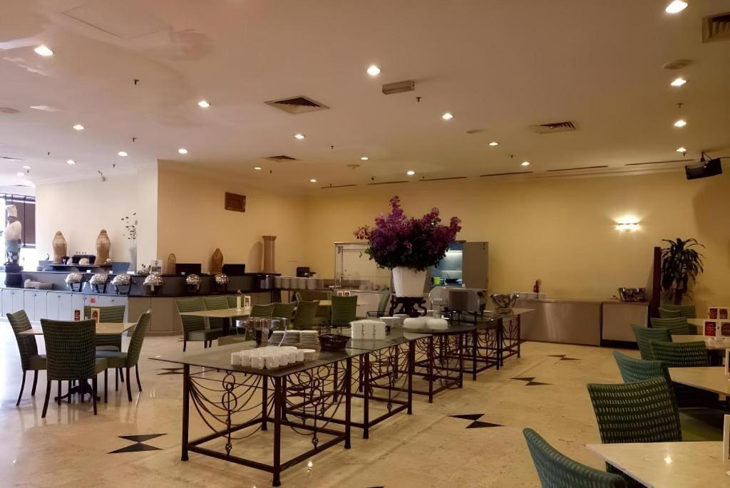 Kuala Lumpur International Hotel Exteriör bild